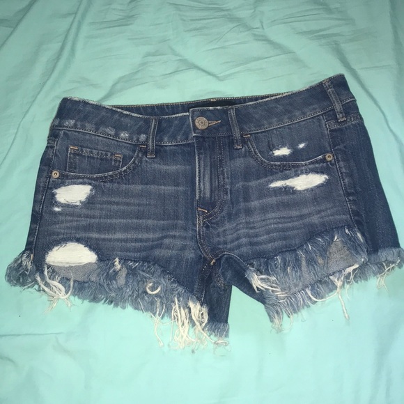 Express Pants - NEW! Never worn. Express Jean Shorts. Size 2